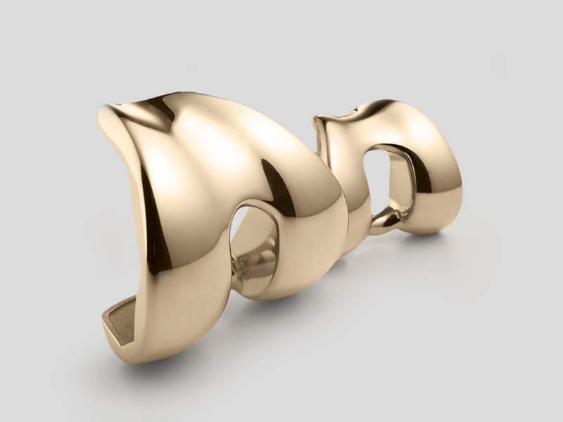 İki yapay diz eklemi